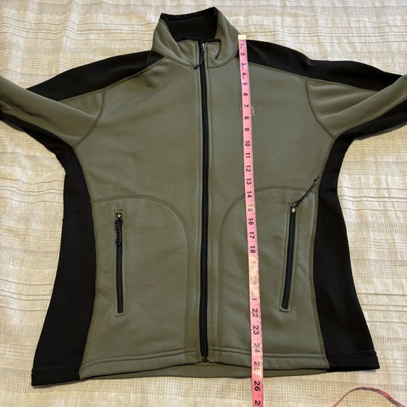 Men’s Mountain Hardwear Polartec Fleece Jacket - Picture 8 of 9